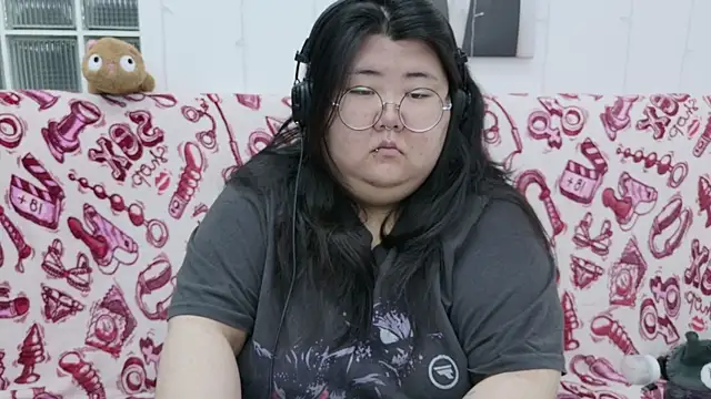 Nadine asian online show from 02/14/26, 04:09