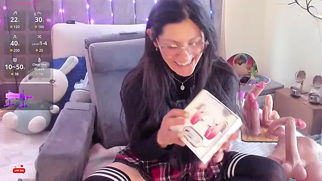 Rapunzeell  online show from 11/27/25, 07:38