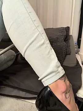 Laurahorney xo online show from 02/16/26, 07:43