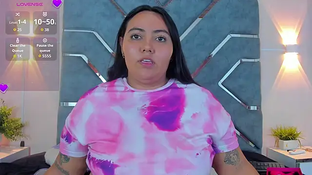 LucciaPorter online show from 05/10/26, 03:17