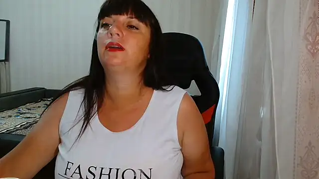Snapshot of Jane_Luste chatting on 05/27/26, 05:26 Jane Luste online show from 05/27/26, 05:26