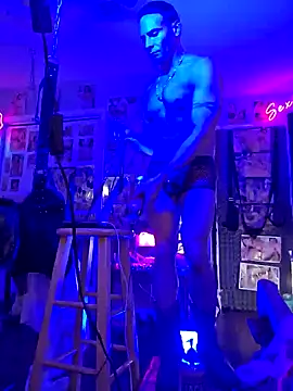 Snapshot of luvs2cumm69 chatting on 02/03/25, 10:58 luvs2cumm69 online show from 02/03/25, 10:58