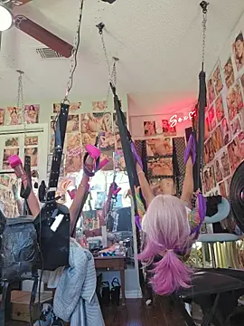 luvs2cumm69 online show from 03/18/26, 04:21