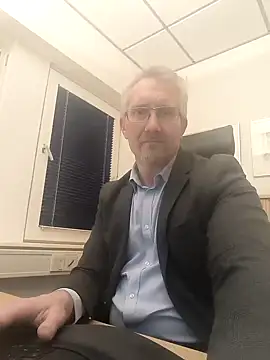 tom-swede online show from 01/08/25, 03:39