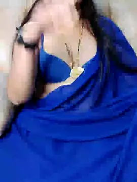 Snapshot of Traditional_Housewife_ chatting on 02/07/25, 03:30 Traditional Housewife  online show from 02/07/25, 03:30
