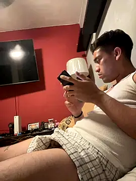 Magicerosxx69 online show from 11/25/25, 08:47