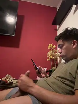 Magicerosxx69 online show from 03/20/26, 08:52