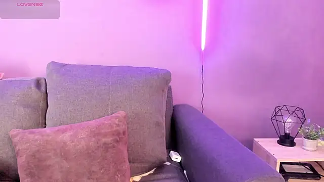 lanna bx online show from 09/23/25, 07:06