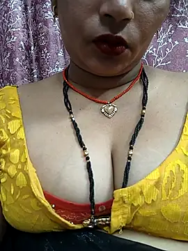 Snapshot of Ritasingh-0461 chatting on 07/04/26, 09:04 Ritasingh-0461 online show from 07/04/26, 09:04