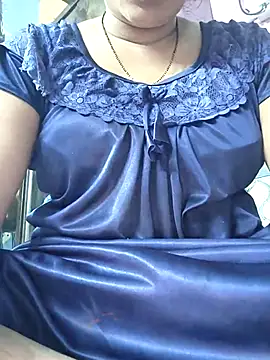 Snapshot of Ritasingh-0461 chatting on 07/13/26, 04:48 Ritasingh-0461 online show from 07/13/26, 04:48