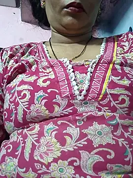 Snapshot of Ritasingh-0461 chatting on 07/13/26, 09:17 Ritasingh-0461 online show from 07/13/26, 09:17