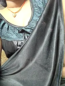 Snapshot of Ritasingh-0461 chatting on 07/18/26, 01:43 Ritasingh-0461 online show from 07/18/26, 01:43