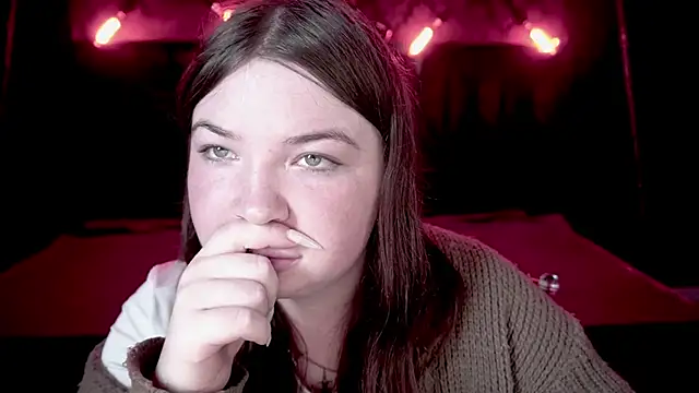 RosieMoons online show from 10/09/25, 07:34