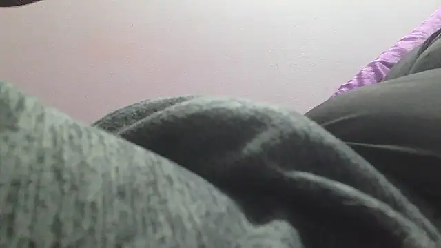 Snapshot of duggiefresh chatting on 12/12/24, 05:59 duggiefresh online show from 12/12/24, 05:59