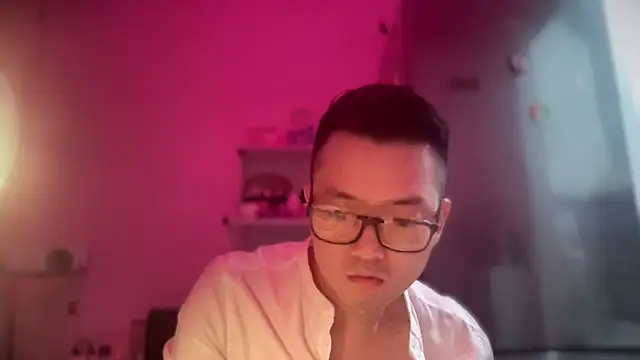 wangjian2324 online show from 02/08/25, 12:28