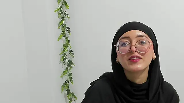 aysel elid online show from 12/04/24, 09:57