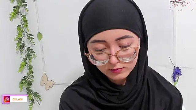 aysel elid online show from 09/28/25, 10:26