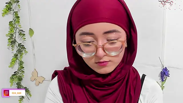 aysel elid online show from 09/30/25, 09:20