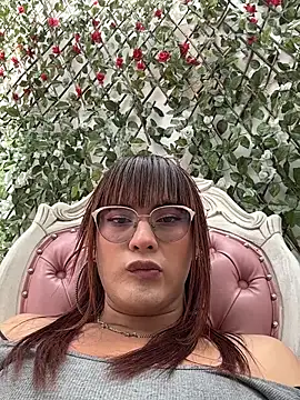 miss gisselle online show from 11/22/25, 03:22