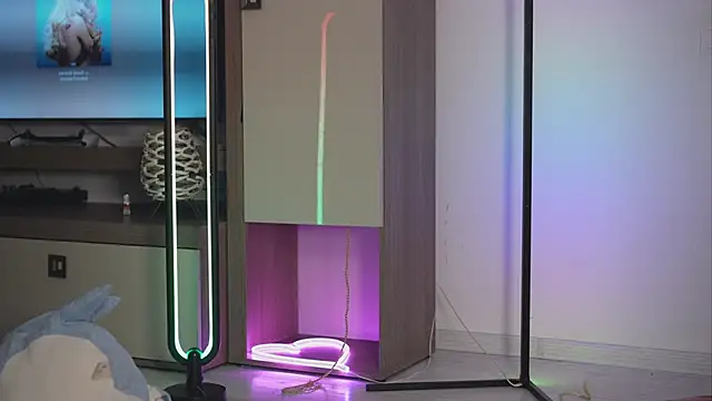 Moan4u online show from 10/06/25, 10:02