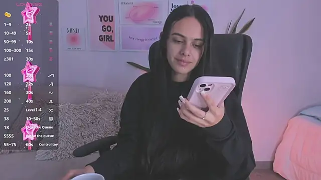 ChloeHarper  online show from 01/07/25, 12:20