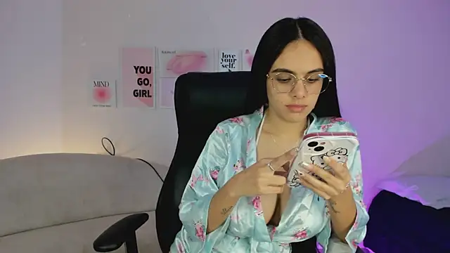 ChloeHarper  online show from 02/10/25, 04:14