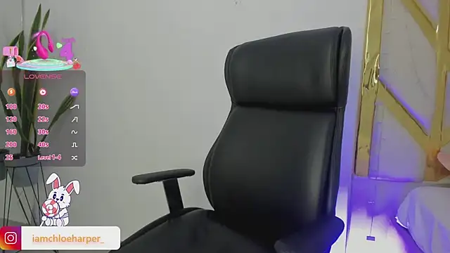 ChloeHarper  online show from 03/11/25, 09:48