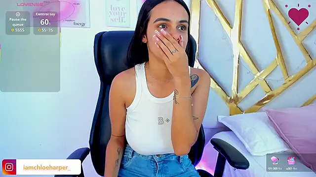 ChloeHarper  online show from 09/18/25, 07:49