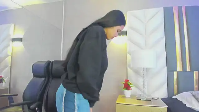 ChloeHarper  online show from 03/20/26, 11:37