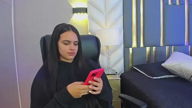 ChloeHarper  online show from 04/29/26, 11:47