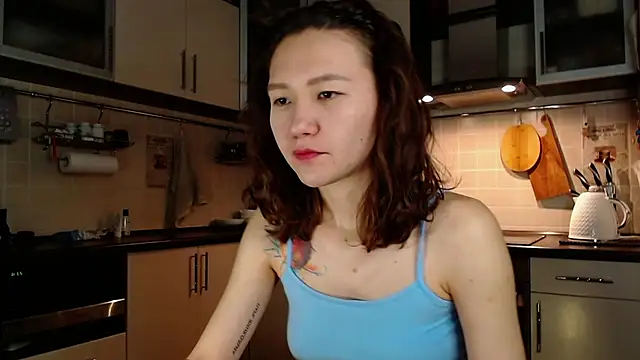 Kelly Yon online show from 12/10/24, 08:16