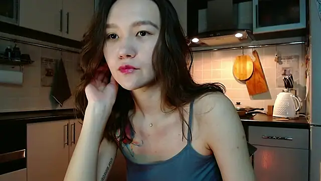Kelly Yon online show from 03/11/25, 08:53