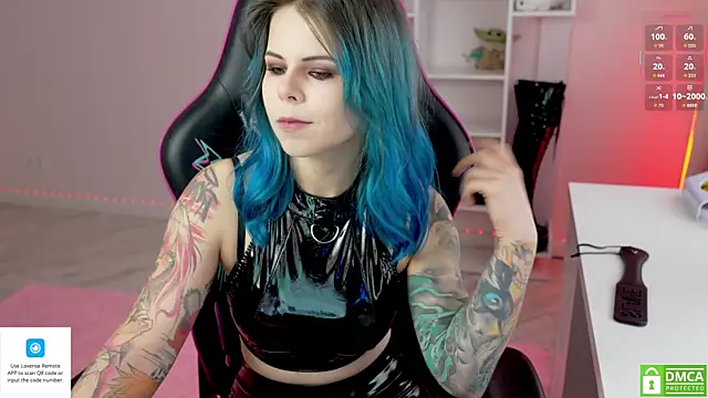 Latex Kitty online show from 09/28/25, 10:31