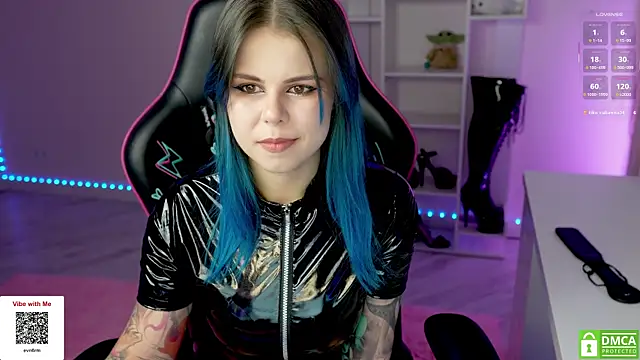 Latex Kitty online show from 11/22/25, 02:05