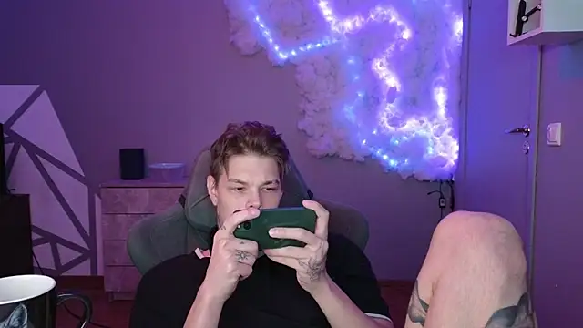 DENIS HERE online show from 12/15/24, 04:26