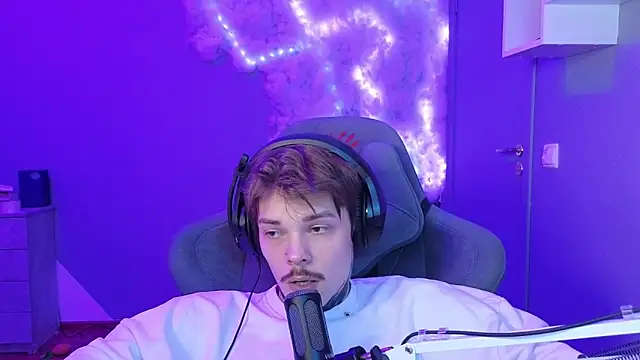 DENIS HERE online show from 01/23/25, 08:15