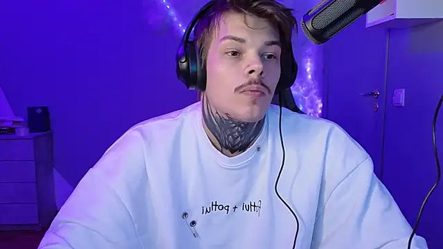 DENIS HERE online show from 01/24/25, 07:51