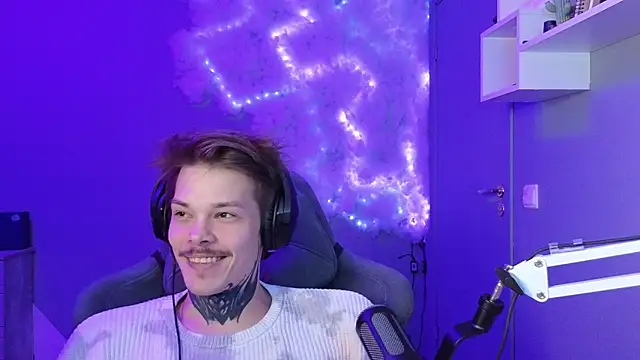 DENIS HERE online show from 01/26/25, 03:58