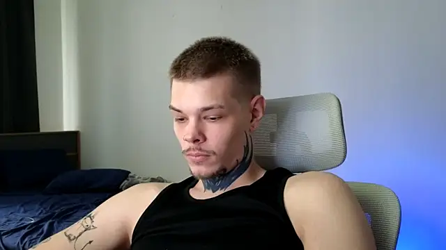 Snapshot of DENIS_HERE chatting on 06/09/26, 12:28 DENIS HERE online show from 06/09/26, 12:28