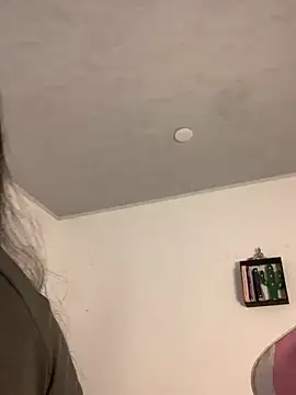 Snapshot of violet-333 chatting on 01/08/25, 06:09 violet-333 online show from 01/08/25, 06:09