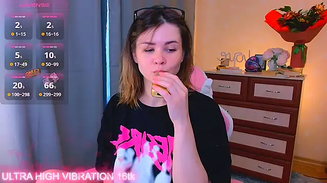 cutie mili online show from 10/01/25, 08:42