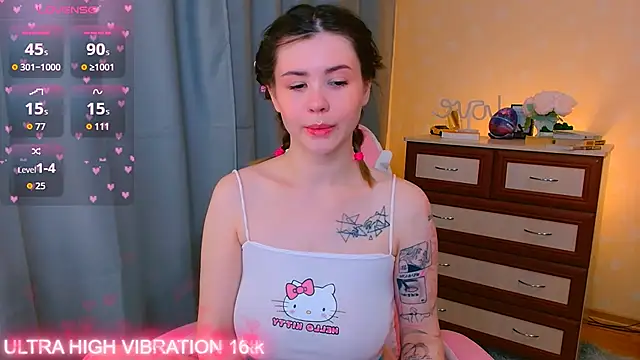 cutie mili online show from 10/16/25, 07:42