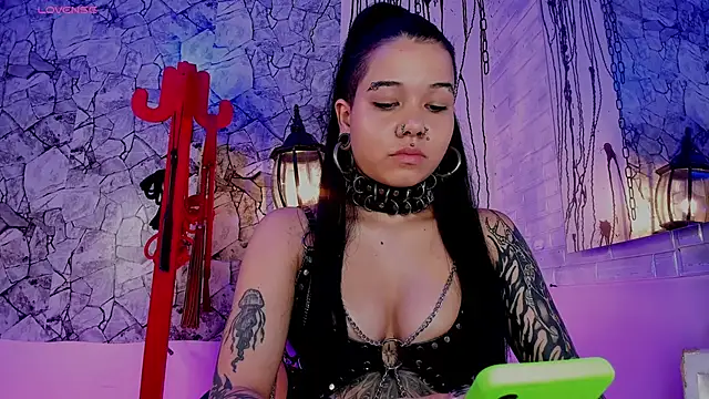 Snapshot of irregular_fetish_ chatting on 02/22/25, 09:04 irregular fetish online show from 02/22/25, 09:04