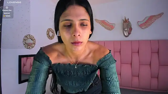 VeronikaOlsen online show from 03/18/25, 12:36