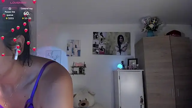 VeronikaOlsen online show from 09/22/25, 12:29