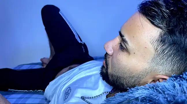 Dar milk online show from 02/17/25, 07:42