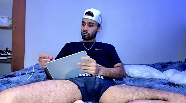 Dar milk online show from 02/28/25, 04:54