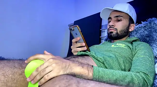 Dar milk online show from 03/08/25, 05:17