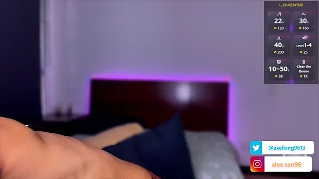 AxelKing1326 online show from 10/13/25, 04:29