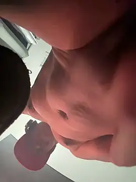 Snapshot of jess2fuck chatting on 01/31/25, 04:27 jess2fuck online show from 01/31/25, 04:27